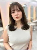 ミディアムレイヤーワンカールベージュ