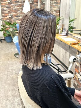 ルーナヘアー(LUNA hair) グレージュバレイヤージュ　ミディアム軽めボブ