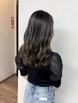 アムドット(Amu.)&nbsp;ハイライトカラーケアブリーチダブルカラー大船駅本郷台駅港南台