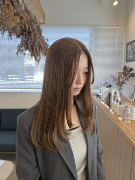 ジジ 宇都宮(Gigi) ブリーチなしカラー/明るめベージュ/レイヤーカット/宇都宮/鶴田