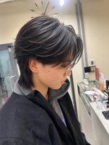ユニ 江坂(Uni.)&nbsp;センターパートウルフ　シースルーマッシュウルフ　ウルフカット