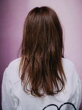 ナウラ(Naurra) 軽ふわレイヤーセミロング/20代/30代/40代/水島/倉敷