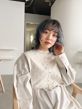 ルヴェール(Le Vert) ミディアムレイヤー × ブルーブラック