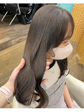 リーホリエ(Lee Horie) 【Rie】ブリーチなしグレージュ