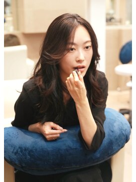 ノア(noa) 韓髪大人女子