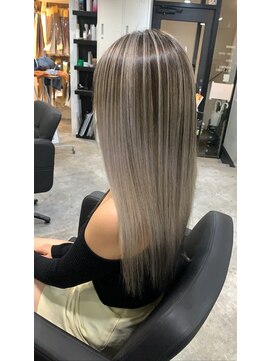 ラフ 難波店(LAFF) #黒髪#ボブルフ#ネビージュ#小顔#ワンレン