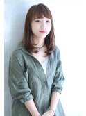 ネイビーカラーの大人かわいいブランジュ小顔くびれセミディ