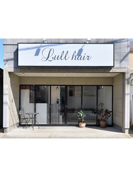 お洒落を楽しむ大人女性に…♪気さくで話しやすいスタイリストが貴方の髪の理想に寄り添います◎