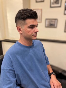 スカイマスターバーバー 渋谷(SKY MASTER BARBER) スキンフェードパートスタイル<理容室>[床屋/シェービング/渋谷]