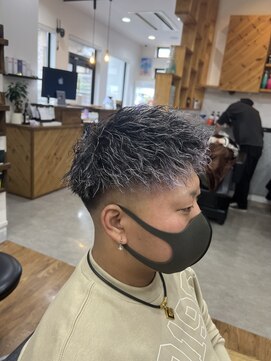 ルッカヘアガーデン バイ ラッシュゴールド(RUCCA HAIR GARDEN by LUSH GOLD) ホワイトメッシュツイスパ