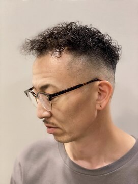 銀座マツナガ 神田店 ハイスキンフェードショートスパイラル前巻きパーマ