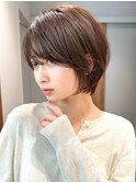 大人ショートボブ前下がりショート長めショート30代40代50代青山