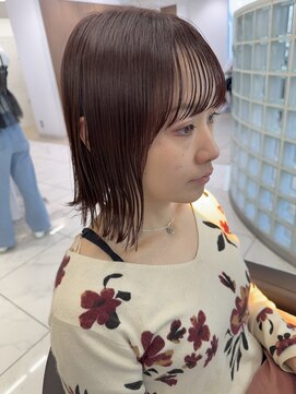 アッシュ 下北沢店(Ash) ピンクベージュのストンとおさまる外はねボブ