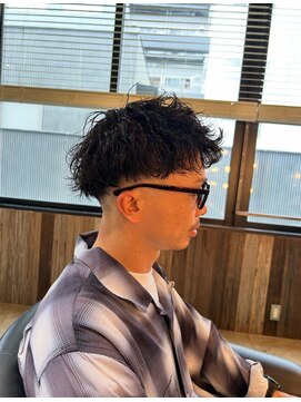 ビハインドザカーテン(BEHIND THE CURTAIN) 【初めての方にオススメ】フェード×パーマ