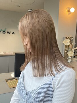 アンドルトワ(and Lutowa) ミルクティーベージュ