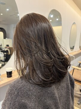 ユッカ 梅田(YUCCA) 【 YUCCA 】大人可愛い20代30代40代 ミディアム/レイヤーカット