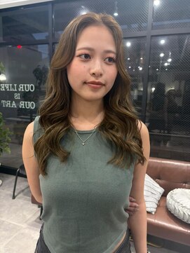 ホリー(HOLLY) 中明度ベージュ