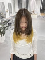 レフ(LEF) ミルクティーベージュ×イエロー/インナーカラー/ケアブリーチ
