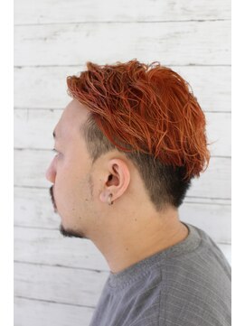 スパーク ヘアアンドフェイス(Spark HAIR&FACE) アシメ２ブロック×オレンジカラー　Ｓｐａｒｋ　[柳澤　陽光]