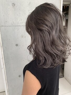 クロム(Chlom) Chlom☆美髪ツヤ髪イルミナラベンダーグレージュスタイル　立川