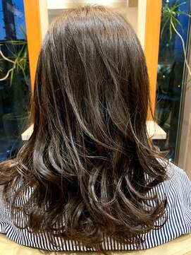 ベニヤボンドストリート(Beniya BOND STREET) 大人ガーリー×ダークラベンダーアッシュ×パーマ×セミロング