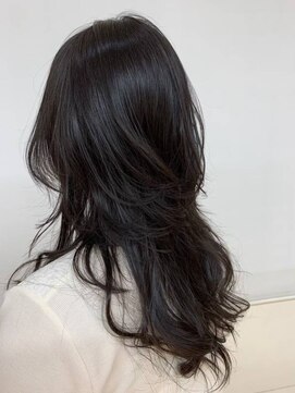 クオリス 上福岡店(QUALIS) 大人可愛い/ウルフ/レイヤーカット/黒髪/デジパ/小顔/30代40代