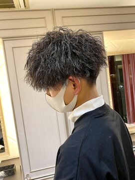 ブレイズ ザ サロン(BLAZE THE SALON) 簡単セット無造作ツイストスパイラル黒髪マッシュ【BLAZE 大庭】