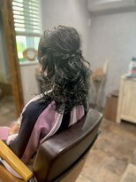 ベルトオブヴィーナス(Belt of venus)&nbsp;ハーフアップアレンジ