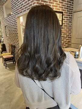 ヘアーデザイン シュシュ(hair design Chou Chou by Yone) 透明感ダークオリーブグレージュカラー♪