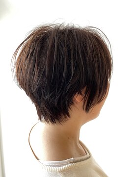 リフ(RIFF) 耳かけスッキリショートヘア