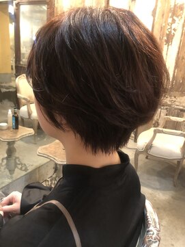 ロイジー(roijir) 表参道roijir 大人ショート×赤味カラー