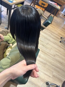 サラ(sarah) 【渡邉優太】縮毛矯正/酸性ストレート