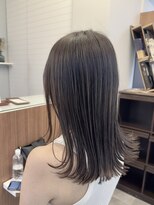 ロイド(Royd.) 大人可愛い切りっぱなしロブヘアグレージュカラー