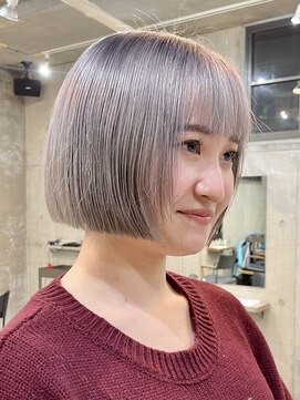 ナループロアオハナ(Nalu pu loa ohana) シルバーカラー/ブリーチカラー/ダブルカラー/ボブ