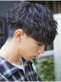 再現性高い波巻きスパイラルパーマ×刈り上げマッシュ