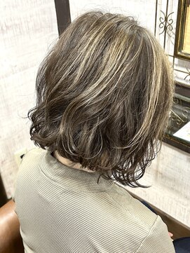 ララ(LALA) ハイライトカラー、白髪ぼかし、40代.50代.60代