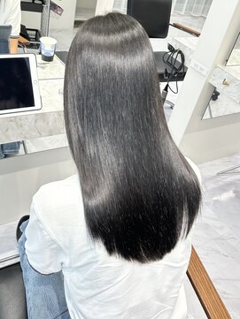 エレリー 栄店(EleRe) EleRe 栄/名古屋/髪質改善/縮毛矯正/カラー/レイヤーカット