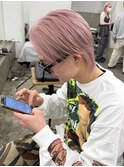 ハンサムショートウルフカットハイトーンピンクカラー