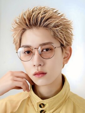 オーシャントーキョーウエスト 心斎橋 (OCEAN TOKYO WEST) ハイトーンスパイキーショート刈り上げアップバングショート