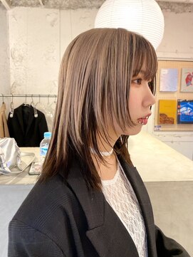 ルーム(Loom.) デザインカラーコントラストハイライト切りっぱなしカット