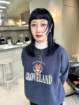 カケル(×.) 「黒髪ミニウルフ × ぱつっと前髪 × 顔まわりレイヤー」