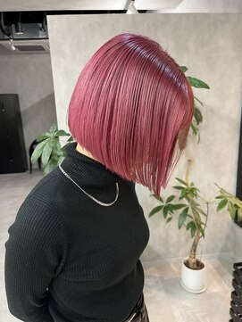 ディコ(Dico) 切りっぱなしボブ×ピンクカラー