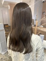 ユッカ 梅田(YUCCA) 【 YUCCA 】大人可愛い20代30代40代ロング/ウェーブ巻き