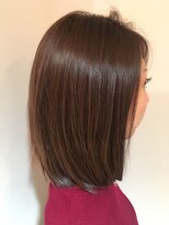 パティオン(PATIONN)&nbsp;キレイな大人女性に人気の肩に付くミディアムボブ。ストレート有