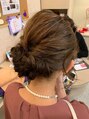 あだち美容室 宮の森店 結婚式のセットやメイクはお任せ下さい。