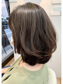 ブルーム コスタ(Blume COSTA) 品のある大人ボブ
