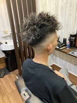 ライズヘアー(RISE HAIR)&nbsp;スキンフェード＋ツイストスパイラル＋ハイライト