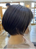 ショートボブ