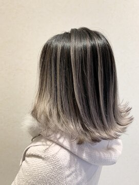 リード バイ ラグーン(LEAD by LAGOON) バレイヤージュハイライトグラデーショングレージュミルクティ