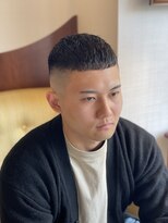 フォーコーナーズカットショップフェイビーズ 名古屋西(FourCornersCutShop favey's)&nbsp;クロップ【刈り上げ】【フェード】【短髪】